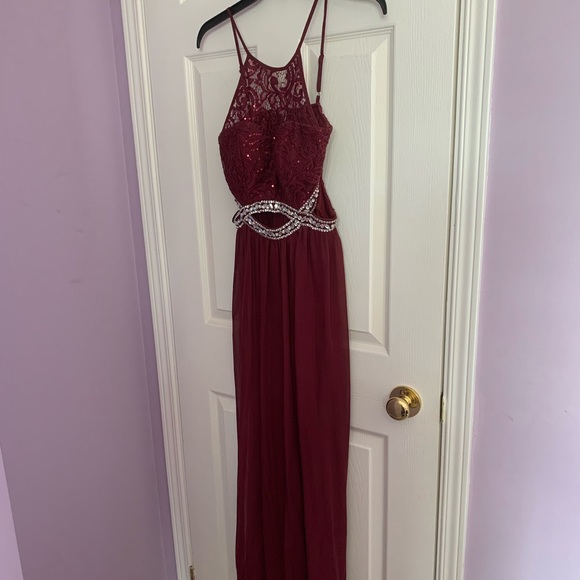 Macy’s Burgundy Formal Dress - Picture 2 of 5